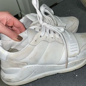 White Burberry sneakers